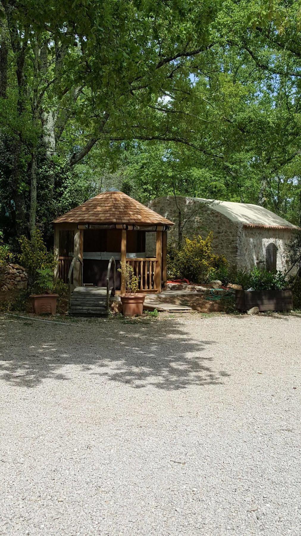 Le Donjon Des Combes Et Son Spa Fayence Exterior foto